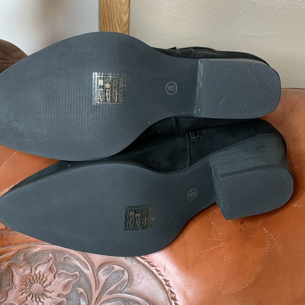 Western Black Faux Suede Cowgirl Boots NEW in package - Picture 6 of 6